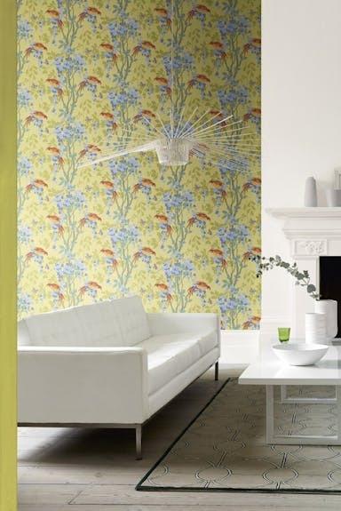 Geel bloemenbehang